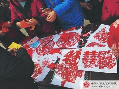 校友動(dòng)態(tài) | 海外六期陳若愚 推動(dòng)文藝繁榮發(fā)展要增強(qiáng)五種意識(shí)，文藝創(chuàng)作服務(wù)